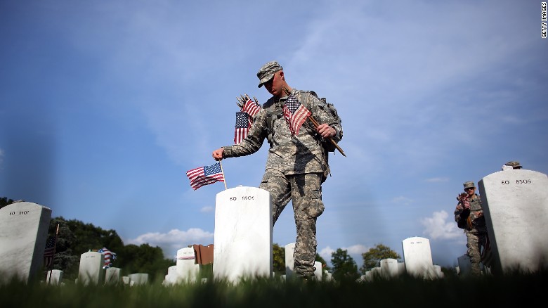 120525141042-arlington-memorial-day-exlarge-169